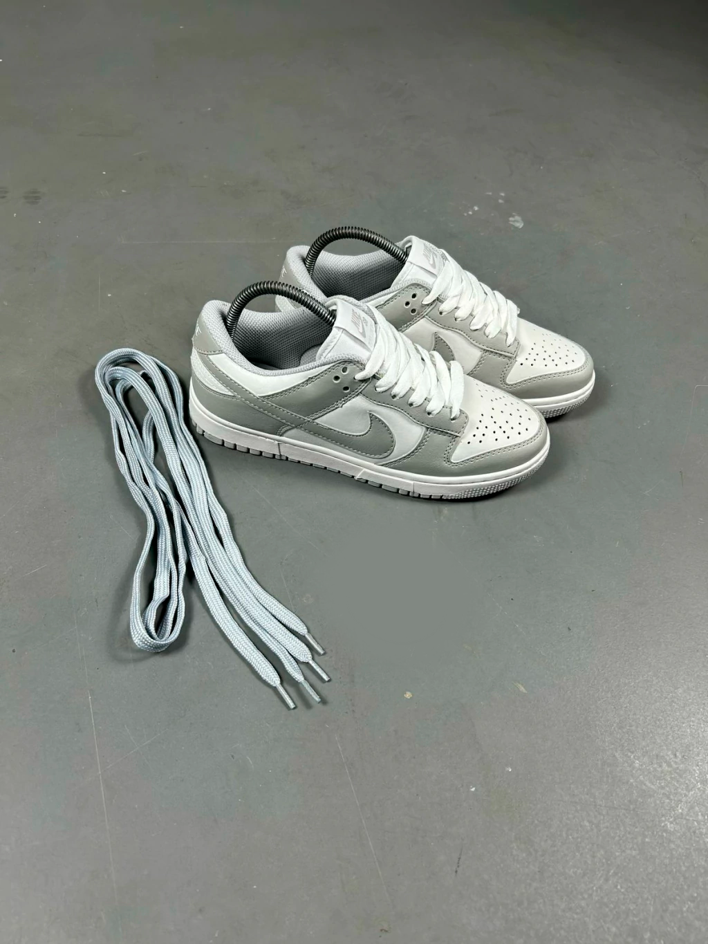 TÊNIS NK DUNK LOW RETRÔ GRAY